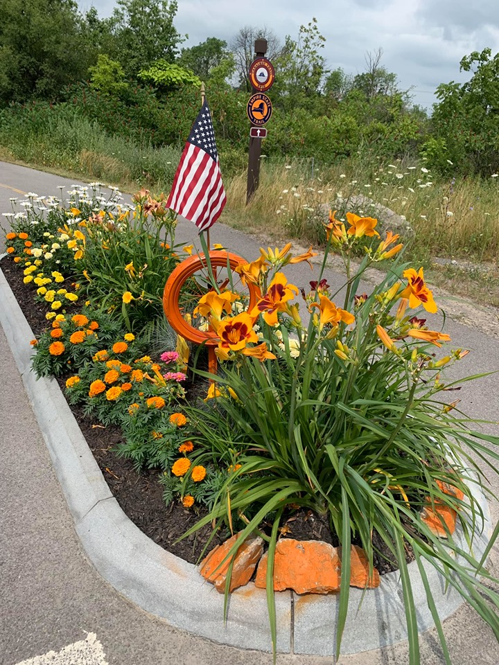 Trailhead_orange_wheel.jpg